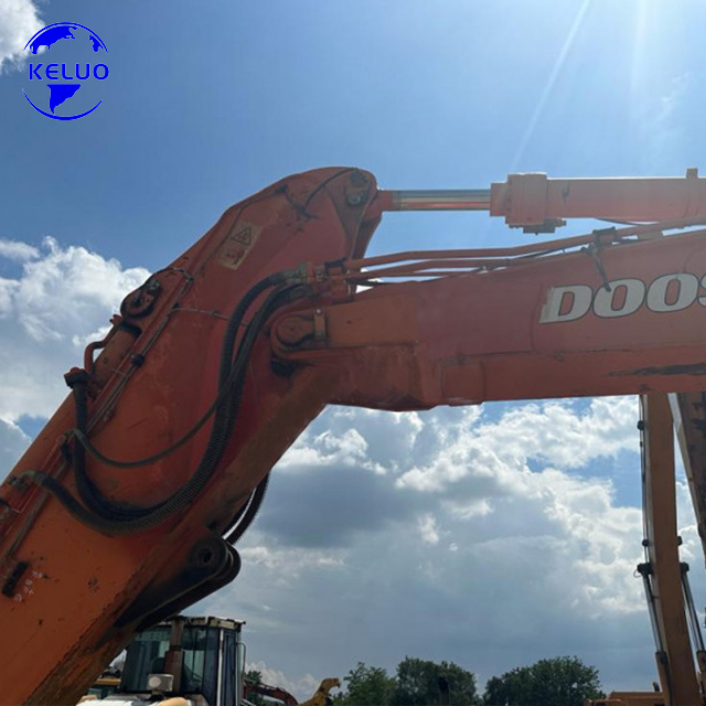 İkinci el Doosan DX420 Ekskavatör